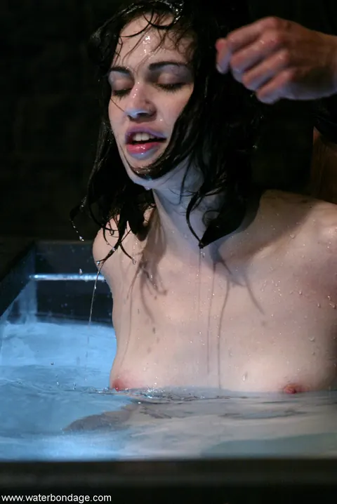 Faith Leon: Tall Pale Brunette Spreads in Bondage – photo 6 of 20