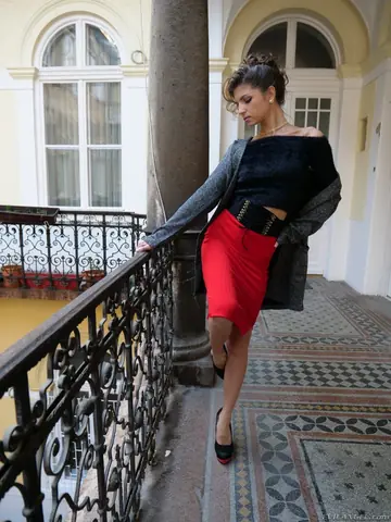 Gina Gerson – Russian Brunette in Heels Gets Her Ass Fucked