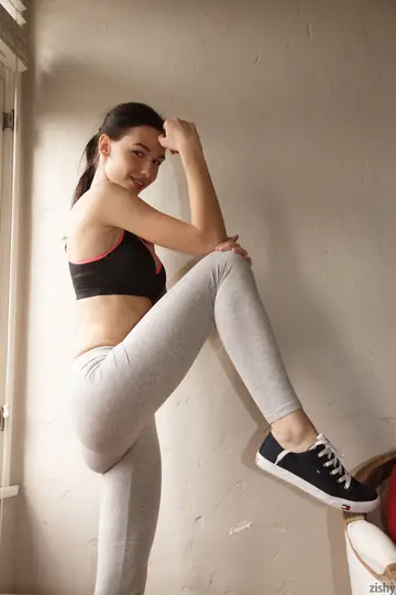 Yana Kushnir – Slim European Brunette with Big Natural Tits Peels Off Her Yoga Pants
