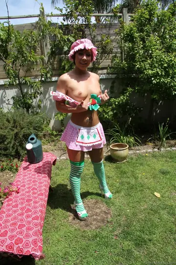 Julie Knight – Brunette in Maid Cosplay Bares Her Ass Outdoors