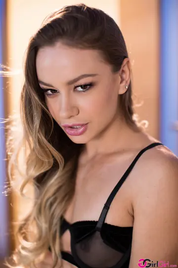 Naomi Swann – Blonde and Brunette in Stockings and Shorts Kiss and Lick Pussies
