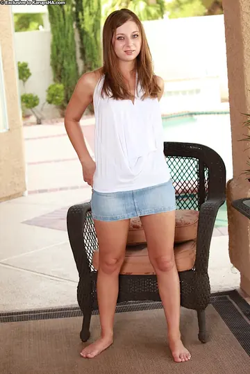 Lauren Barnett