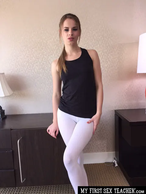 Jillian Janson & Julia Ann: Busty Blonde Strips and Spreads Her Pussy – photo 9 of 20