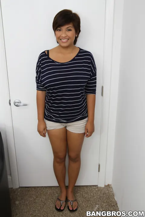 Reina Lee: Short-Haired Latina Lesbian Auditions with Pussy Licking and Fingering – photo 2 of 16
