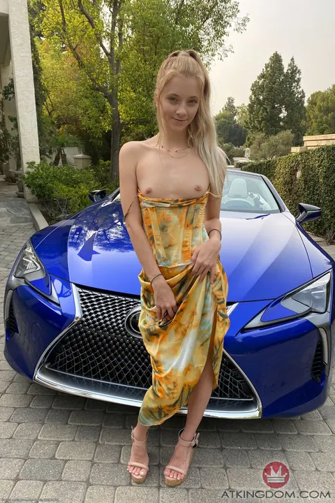 Riley Star: Petite Blonde Spreads Her Legs in a Car – photo 2 of 20