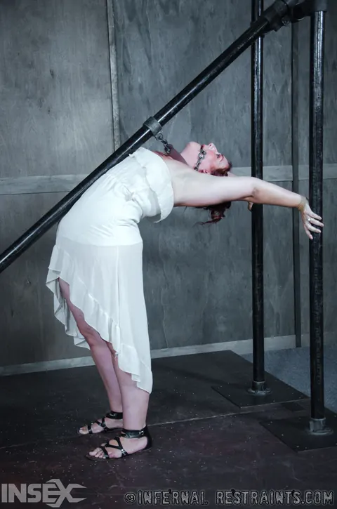 BBW Redhead Shows Welts and Spreads in Bondage – photo 4 of 14