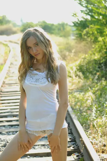 Vita C – Hairy Latina Blonde Spreads and Shows Her Feet on Rail Tracks