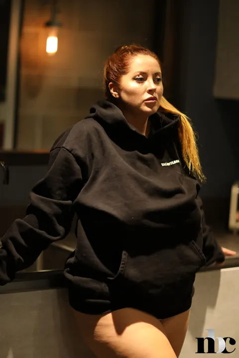 Lucy Collett: British BBW Redhead Flaunts Her Big Ass in the Kitchen – photo 3 of 20