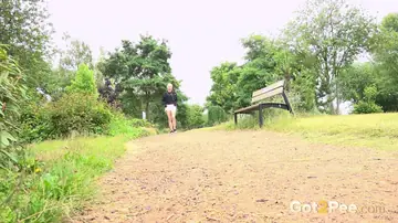Vanessa Hell – Blonde Czech MILF Squats to Piss in Shorts Outdoors