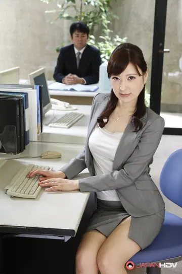 Noeru Mitsushima – Japanese Secretary Strips Out of Her Lingerie in the Office