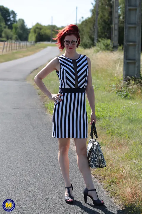 Flora Milano: Slim Redhead MILF in Glasses Gets Fucked Outdoors – photo 1 of 20