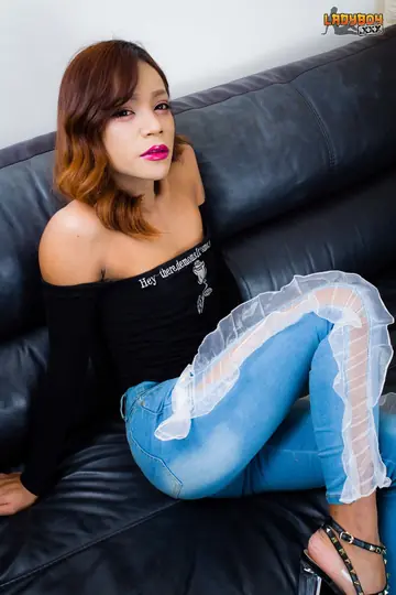 Asian Trans Woman Peels Off Her Jeans and Poses Nude