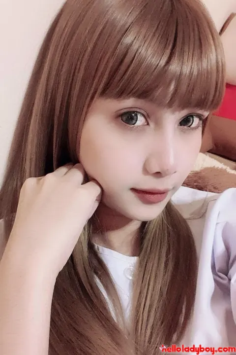 Petite Asian Trans Woman Undresses and Displays Slim Frame Nude – photo 15 of 20