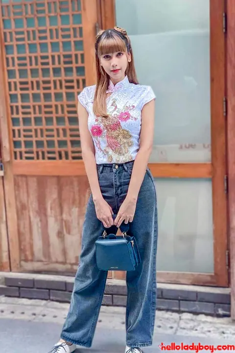 Petite Asian Trans Woman Undresses and Displays Slim Frame Nude – photo 2 of 20
