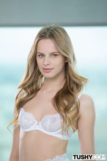Jillian Janson – Slim Redhead in Lingerie Takes Anal Doggy Style and a Cumshot