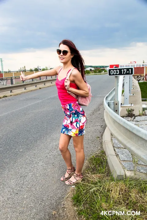 Cindy Shine: In a Car, a Brunette with Glasses Gives a Handjob in Her Panties – photo 2 of 20