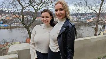 Sofia Lee – Tall Blonde and Brunette MILFs in Pantyhose Have Group Sex Outdoors