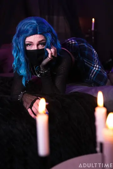 Trans Woman Kisses Partner and Gets Fucked Doggy Style