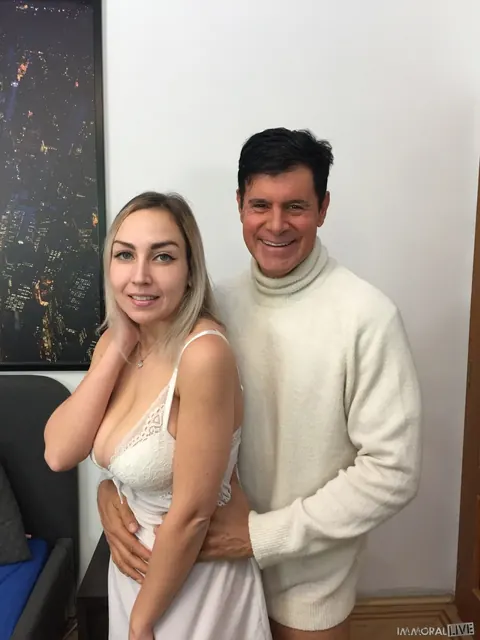 Siya Jey: Blonde Russian with Big Natural Tits Strips and Poses – photo 2 of 20