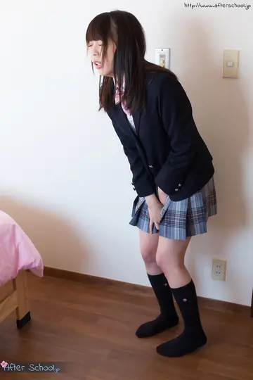Yua Nanami – Slim Japanese Babe in Uniform Masturbates with Two Vibrators Outdoors