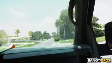 Sisi Rose – Slim Brunette in Socks Gives a Blowjob and Fucks in the Car