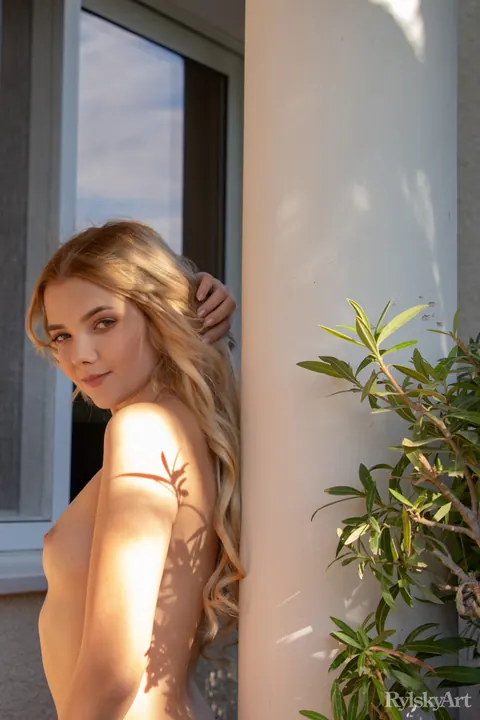 Chanel Fenn: Blonde PAWG Strips Out of Her Panties in the Garden – photo 15 of 16