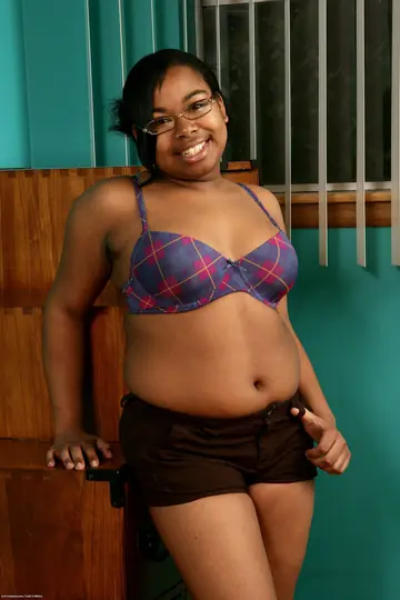 Monica Jimenez – Ebony BBW in Glasses Poses Nude and Shows Her Hairy Pussy