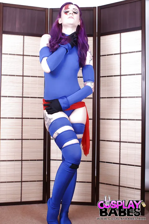 Thick Tattooed Babe in Cosplay Uniform Pulls Panties Aside – photo 1 of 16