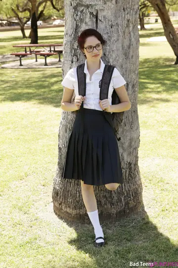 Cadey Mercury – Short-Haired Brunette in Glasses Fucks Her Partner