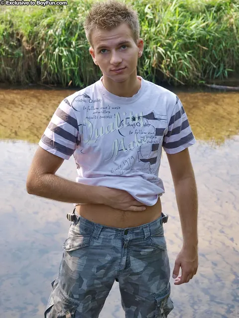 Two Men Strip Naked and Pose Outdoors – photo 1 of 21