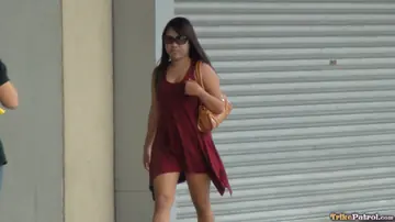 Chubby Filipina MILF Gives a Sloppy Blowjob and Takes It Doggy Style