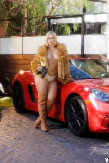 Alexis Texas – Thick Blonde Shows Her Big Ass by the Car Outdoors in Boots