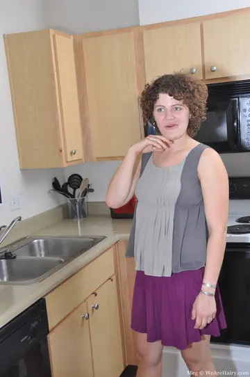 BBW Drops Her Skirt and Fingers Her Hairy Pussy in the Kitchen