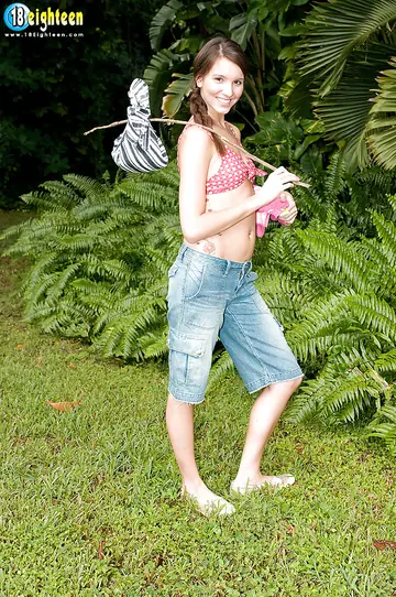 Lorna Preston – Tall PAWG Brunette Strips Out of Her Shorts and Panties Outdoors