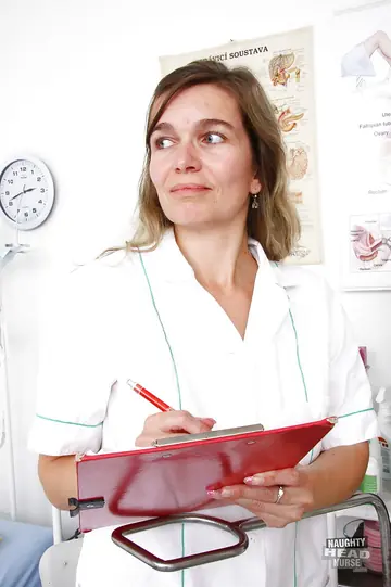 Curvy Mature Nurse Ditches Her Uniform to Masturbate