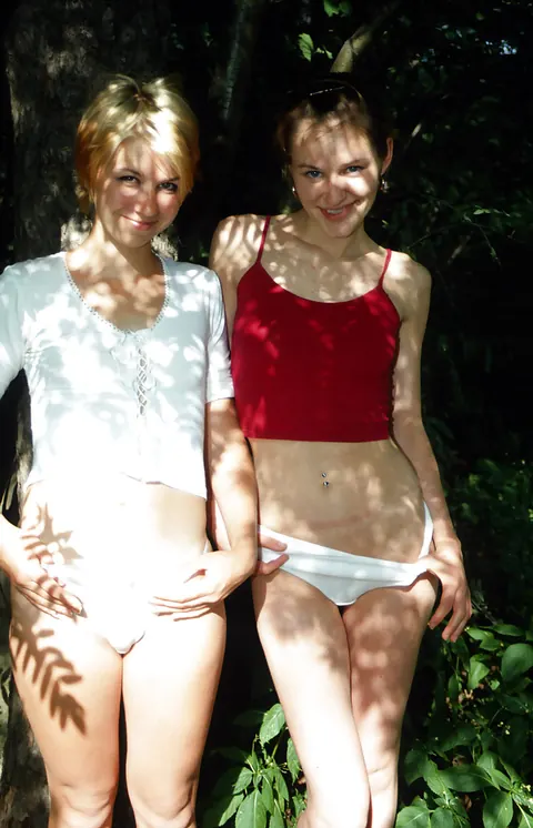 Short-Haired Lesbians Finger and Lick Pussy Outdoors – photo 1 of 16