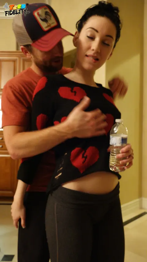 Aria Alexander: Brunette Shows Her Natural Tits and Ass – photo 15 of 16