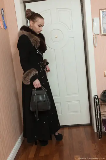 Liania – Tall Russian Brunette Undresses to Show Her Hairy Pussy and Fingers It