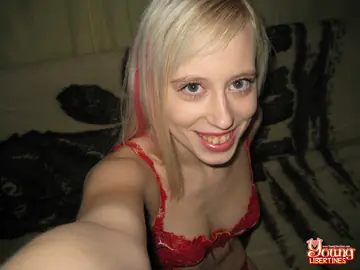 Petite Blonde in Panties Pulls Them Aside for a Selfie