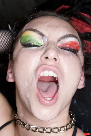 Keira Pharell – Busty British Brunette Shares Cock for a Facial