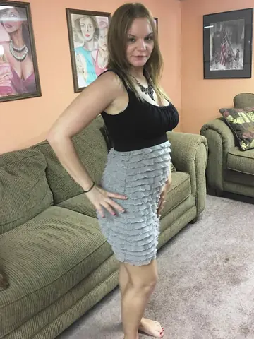Tonya Sinn – Petite Curvy Brunette Strips Off Her Skirt and Toys Her Pussy