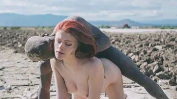 Lucy Huxley – Thick Redhead with Big Natural Tits Takes Anal Doggy Style Outdoors