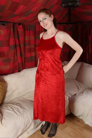 Courtney Haze – Redhead MILF Strips Nude and Shows Off Her Small Natural Tits