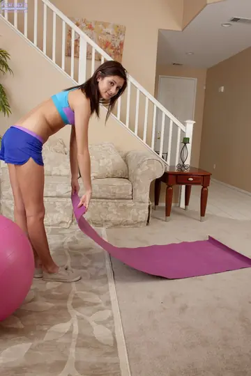 Tall Brunette Strips Out of Her Shorts and Spreads Her Ass in the Gym