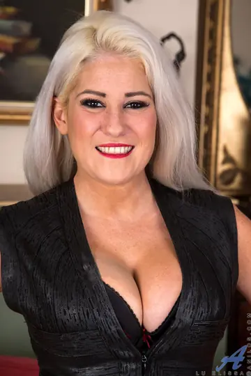 Lu Elissa – Mature British Blonde with Big Tits Strips Out of Her Dress