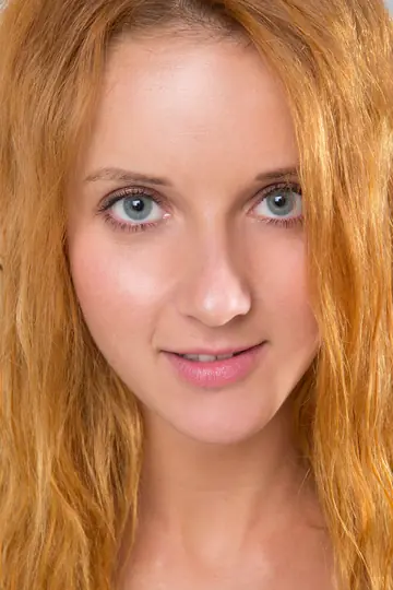Roberta Berti – Slim Russian Redhead Oils Her Shaved Pussy and Spreads Wide