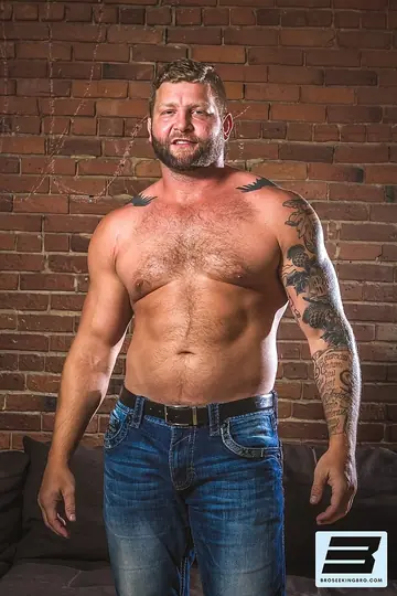 Muscular Hairy Stud Gets Head Before Anal Sex
