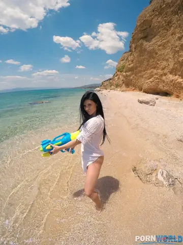 Kitana Lure – Two Russian MILFs Finger and Lick Pussy on the Beach