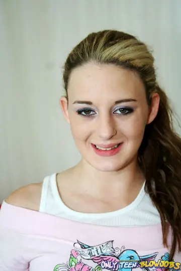 Jade Lashey – Blonde with Big Natural Tits Sucks Cock and Takes Cum in Mouth