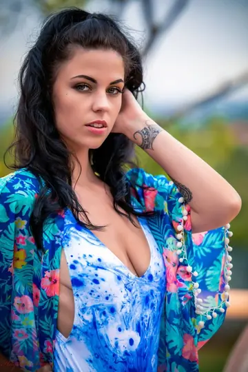 Aemelia Fox – British Brunette Strips Out of Her Bikini on the Patio